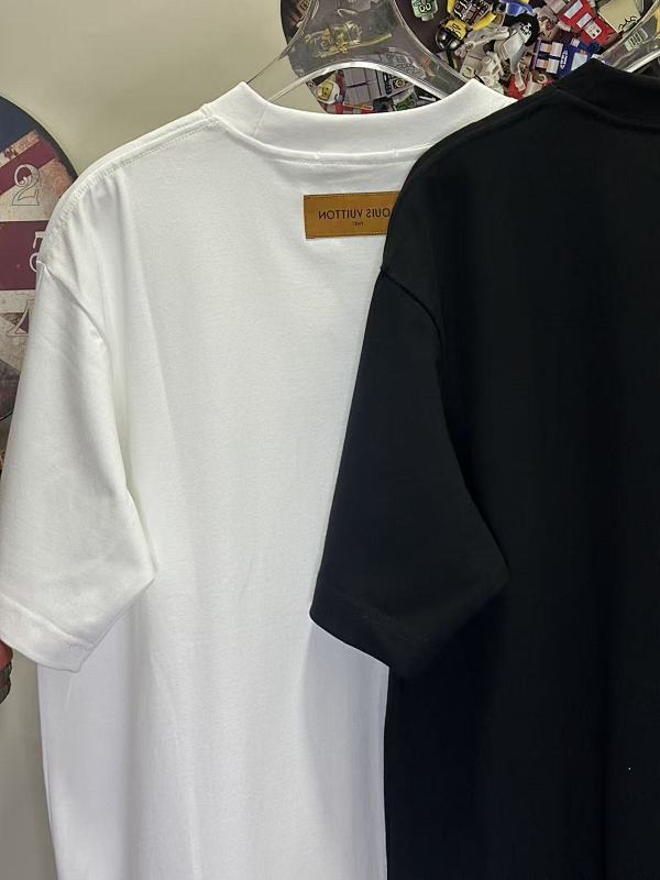 LOUIS VUITTON L26754 Short Sleeve T-Shirt Style 1