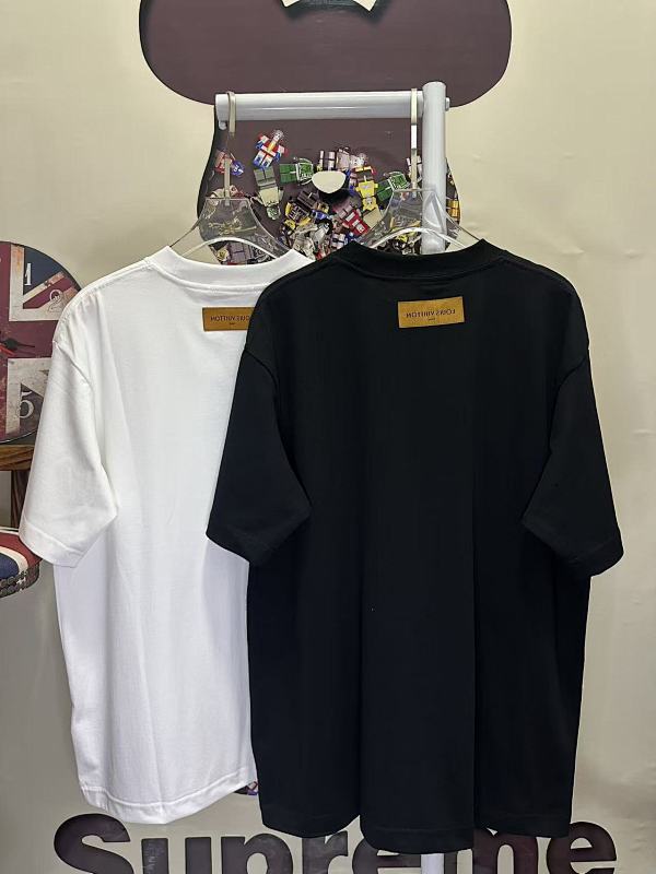 LOUIS VUITTON L26754 Short Sleeve T-Shirt Style 1