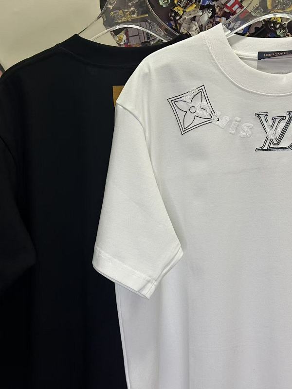 LOUIS VUITTON L26754 Short Sleeve T-Shirt Style 2