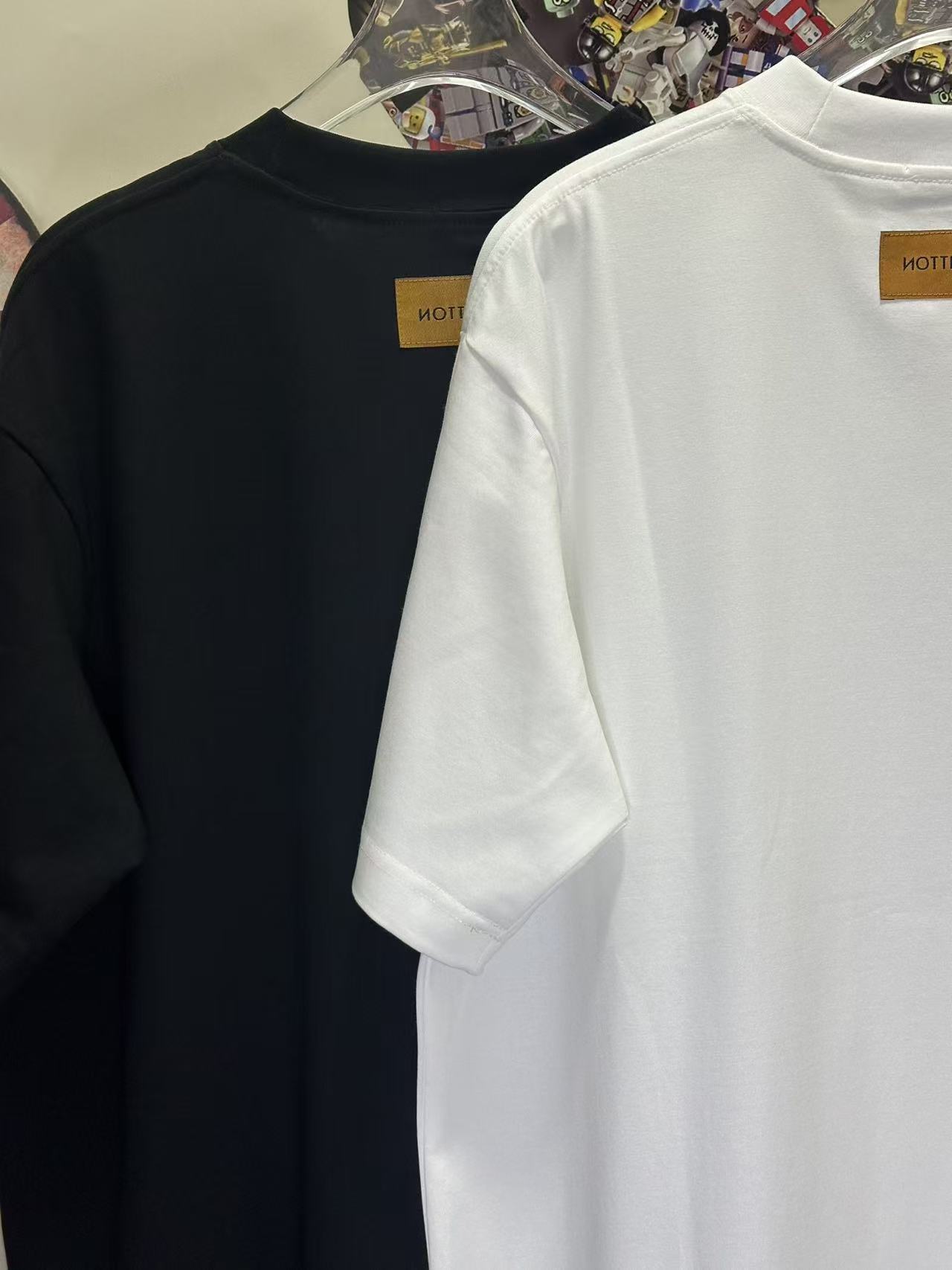 LOUIS VUITTON L26754 Short Sleeve T-Shirt Style 2