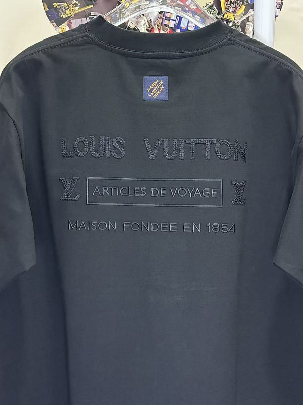LOUIS VUITTON L26757 Short Sleeve T-Shirt Style 1