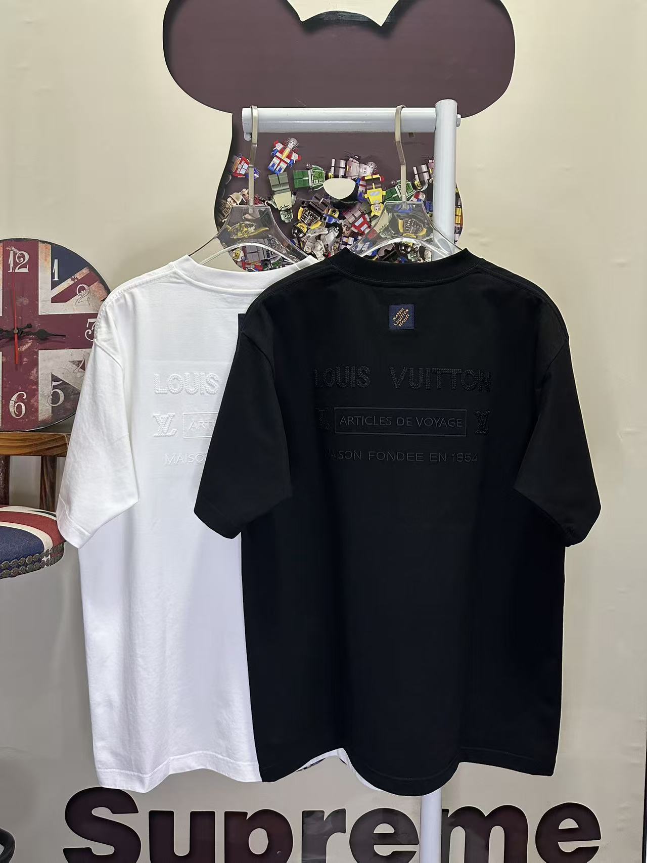 LOUIS VUITTON L26757 Short Sleeve T-Shirt Style 1