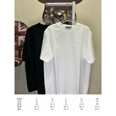 LOUIS VUITTON L26757 Short Sleeve T-Shirt Style 2 02