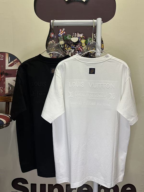 LOUIS VUITTON L26757 Short Sleeve T-Shirt Style 2