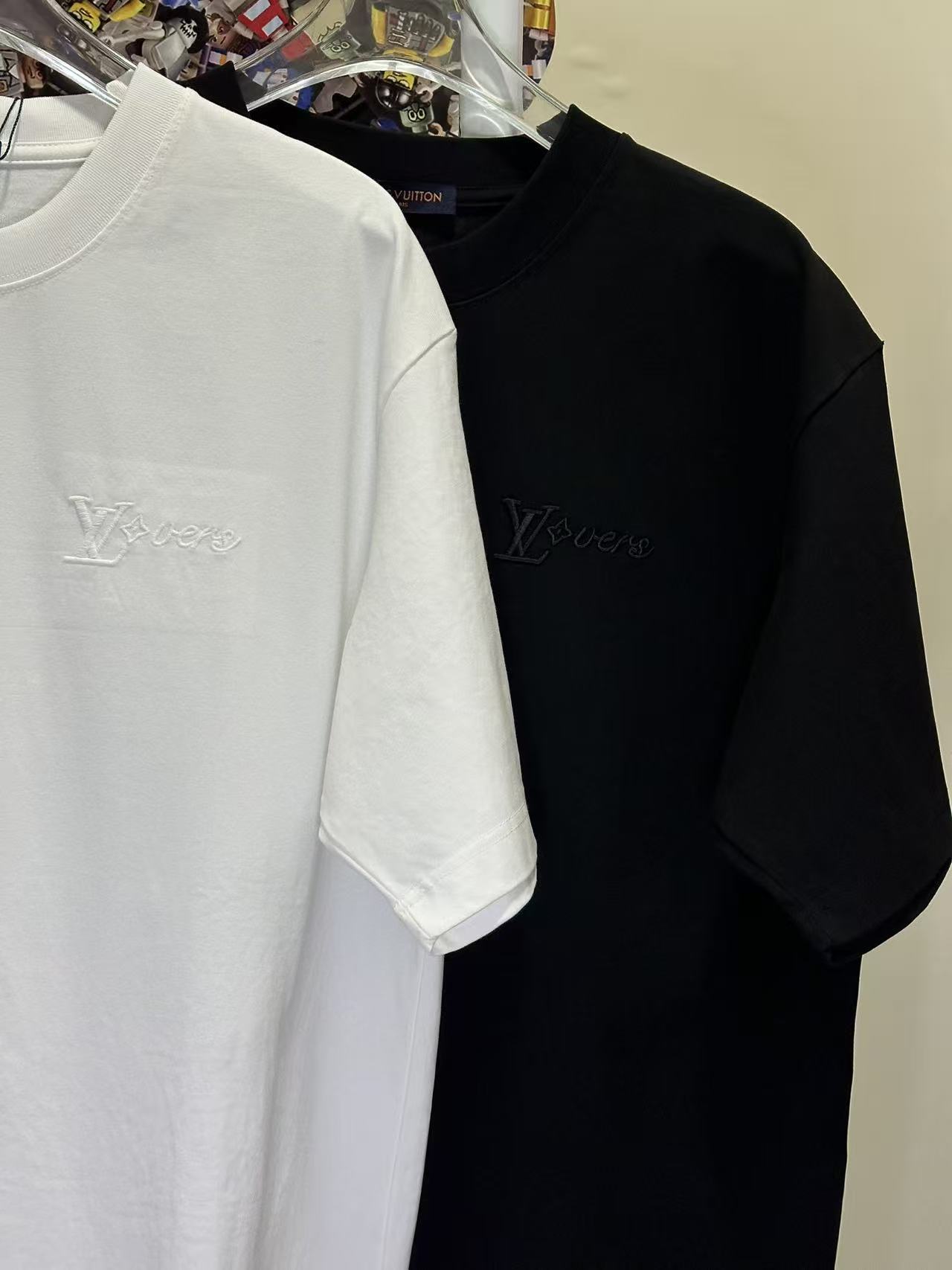 LOUIS VUITTON L26757 Short Sleeve T-Shirt Style 2
