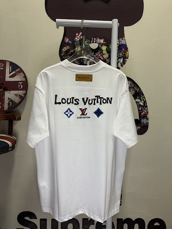 LOUIS VUITTON L26767 Short Sleeve T-Shirt Style 1