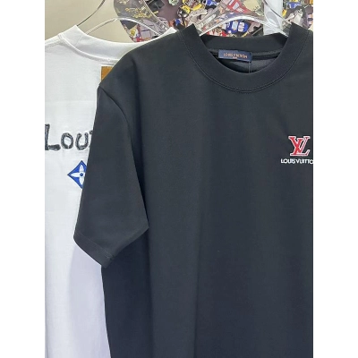 LOUIS VUITTON L26767 Short Sleeve T-Shirt Style 2 02