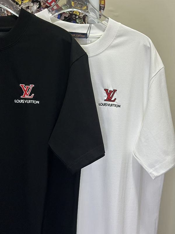 LOUIS VUITTON L26767 Short Sleeve T-Shirt Style 2