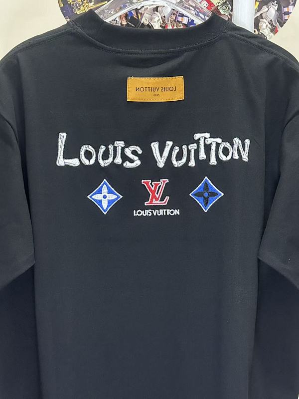 LOUIS VUITTON L26767 Short Sleeve T-Shirt Style 2
