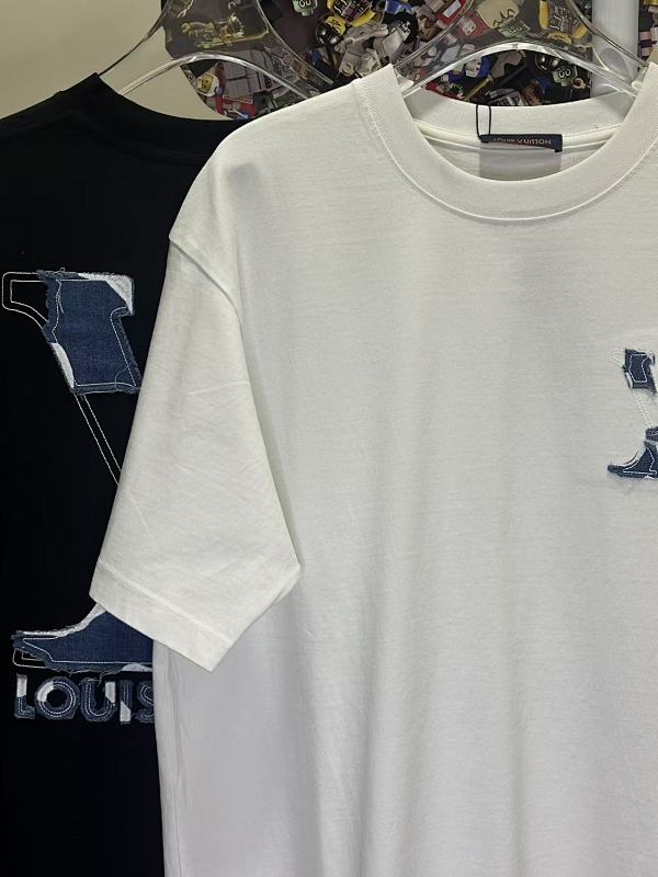 LOUIS VUITTON L26770 Short Sleeve T-Shirt Style 1