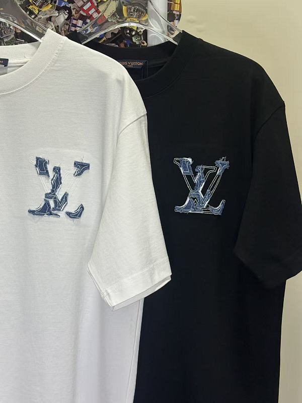 LOUIS VUITTON L26770 Short Sleeve T-Shirt Style 1