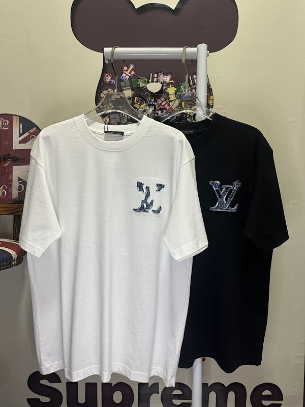 LOUIS VUITTON L26770 Short Sleeve T-Shirt Style 1