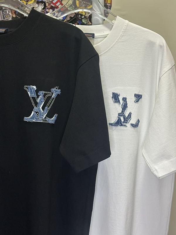 LOUIS VUITTON L26770 Short Sleeve T-Shirt Style 2
