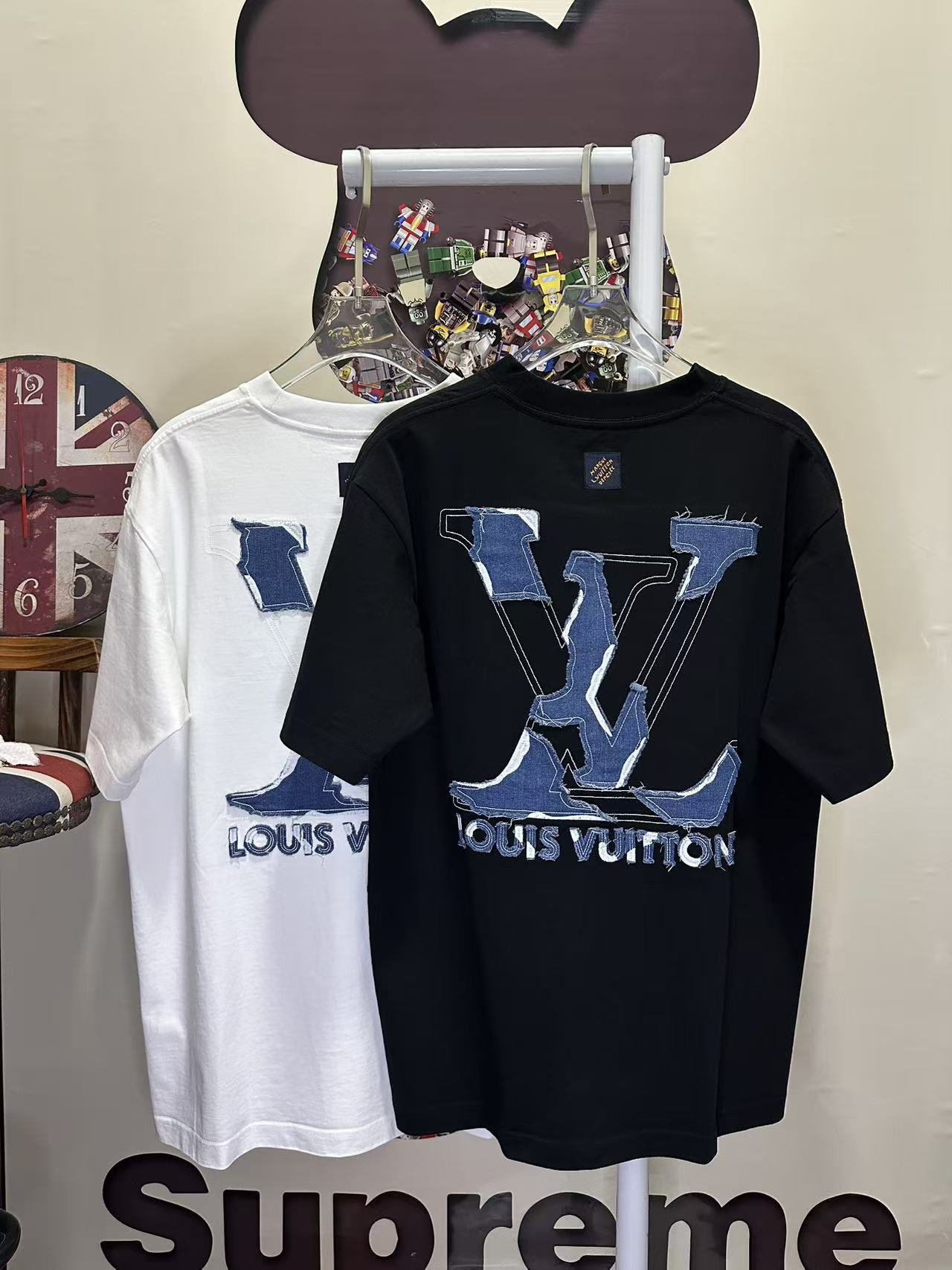 LOUIS VUITTON L26770 Short Sleeve T-Shirt Style 2