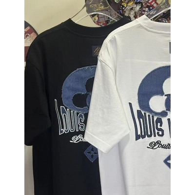 LOUIS VUITTON L26771 Short Sleeve T-Shirt Style 1 02