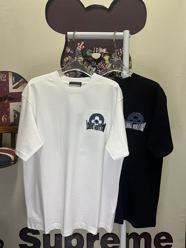 LOUIS VUITTON L26771 Short Sleeve T-Shirt Style 1