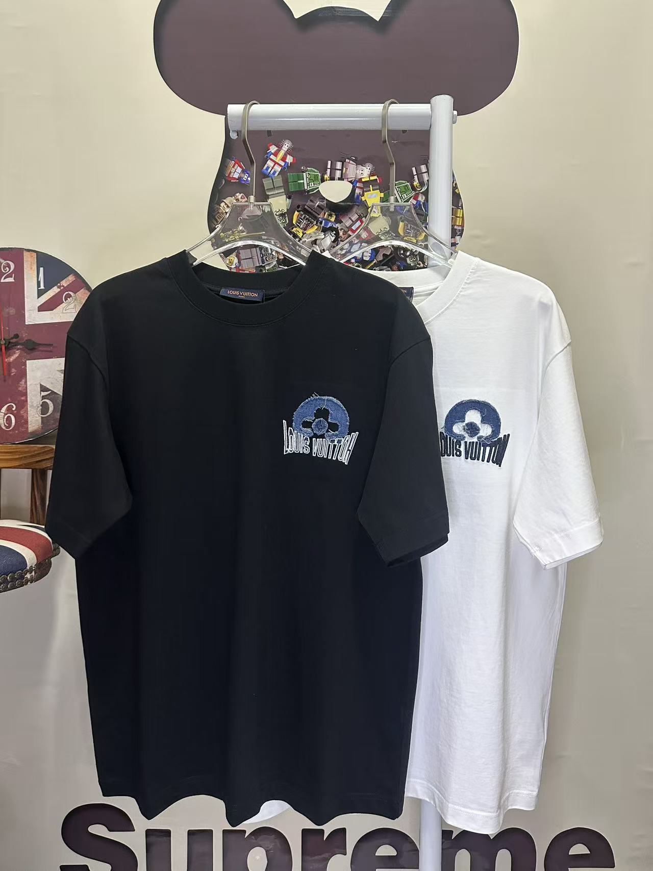 LOUIS VUITTON L26771 Short Sleeve T-Shirt Style 2