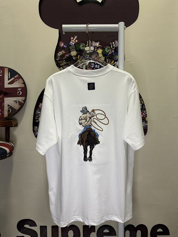 LOUIS VUITTON L26773 Short Sleeve T-Shirt Style 1