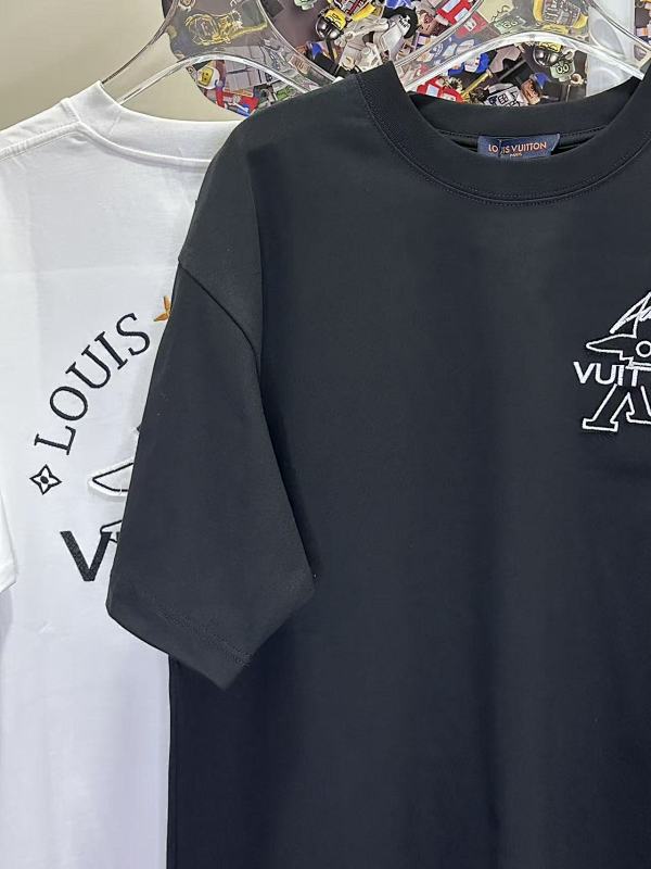 LOUIS VUITTON L26777 Short Sleeve T-Shirt Style 1