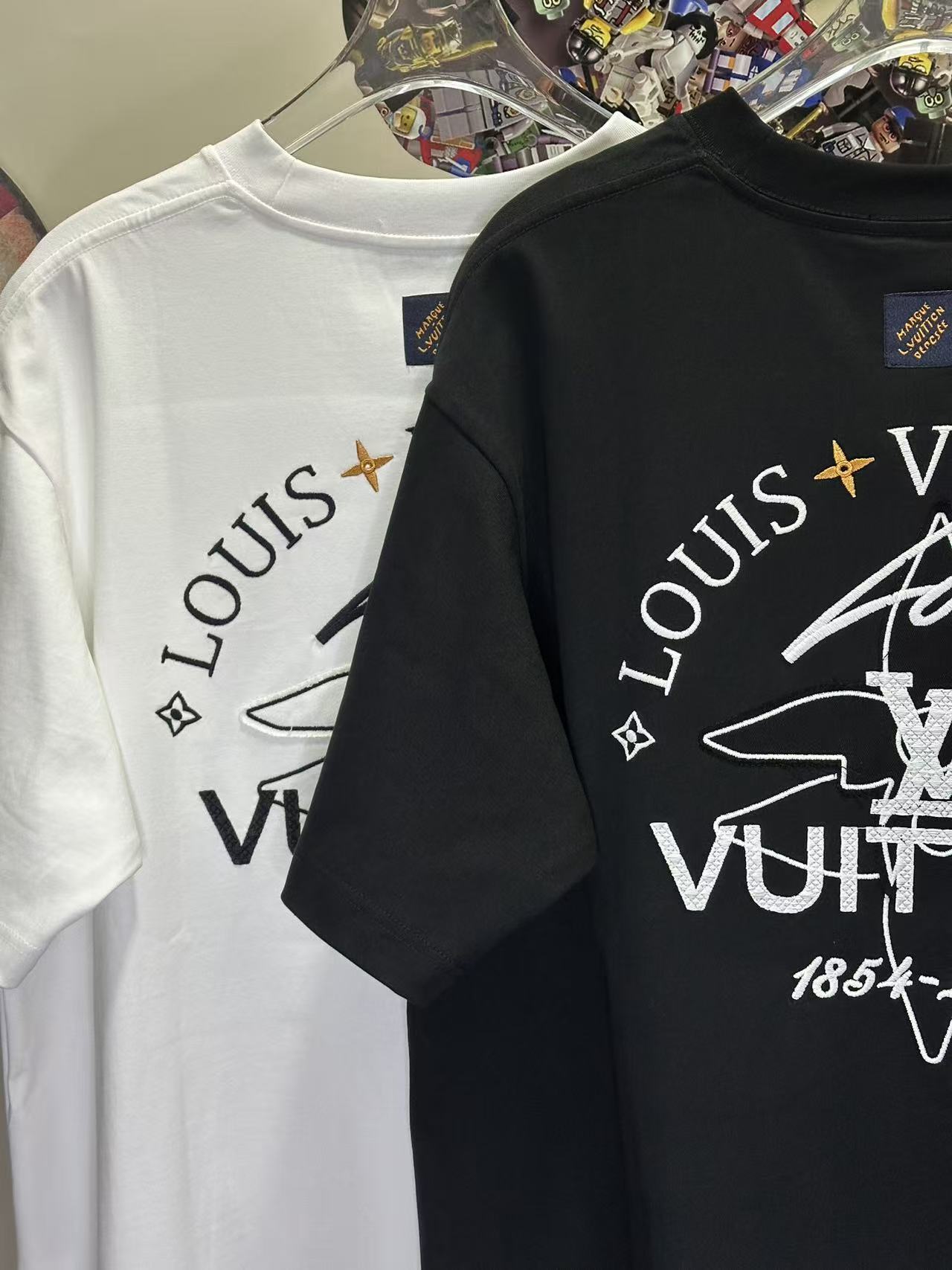 LOUIS VUITTON L26777 Short Sleeve T-Shirt Style 1