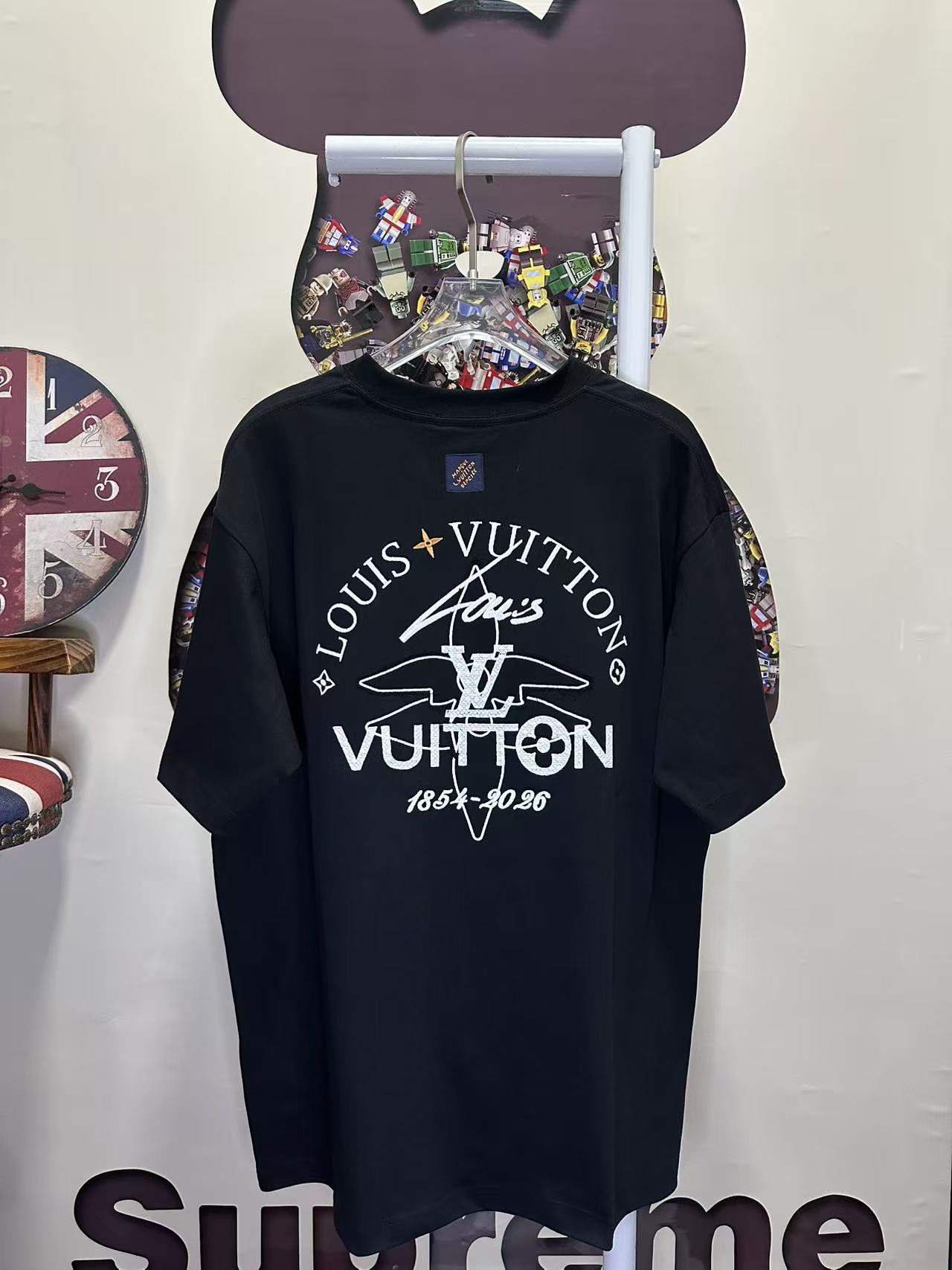 LOUIS VUITTON L26777 Short Sleeve T-Shirt Style 1