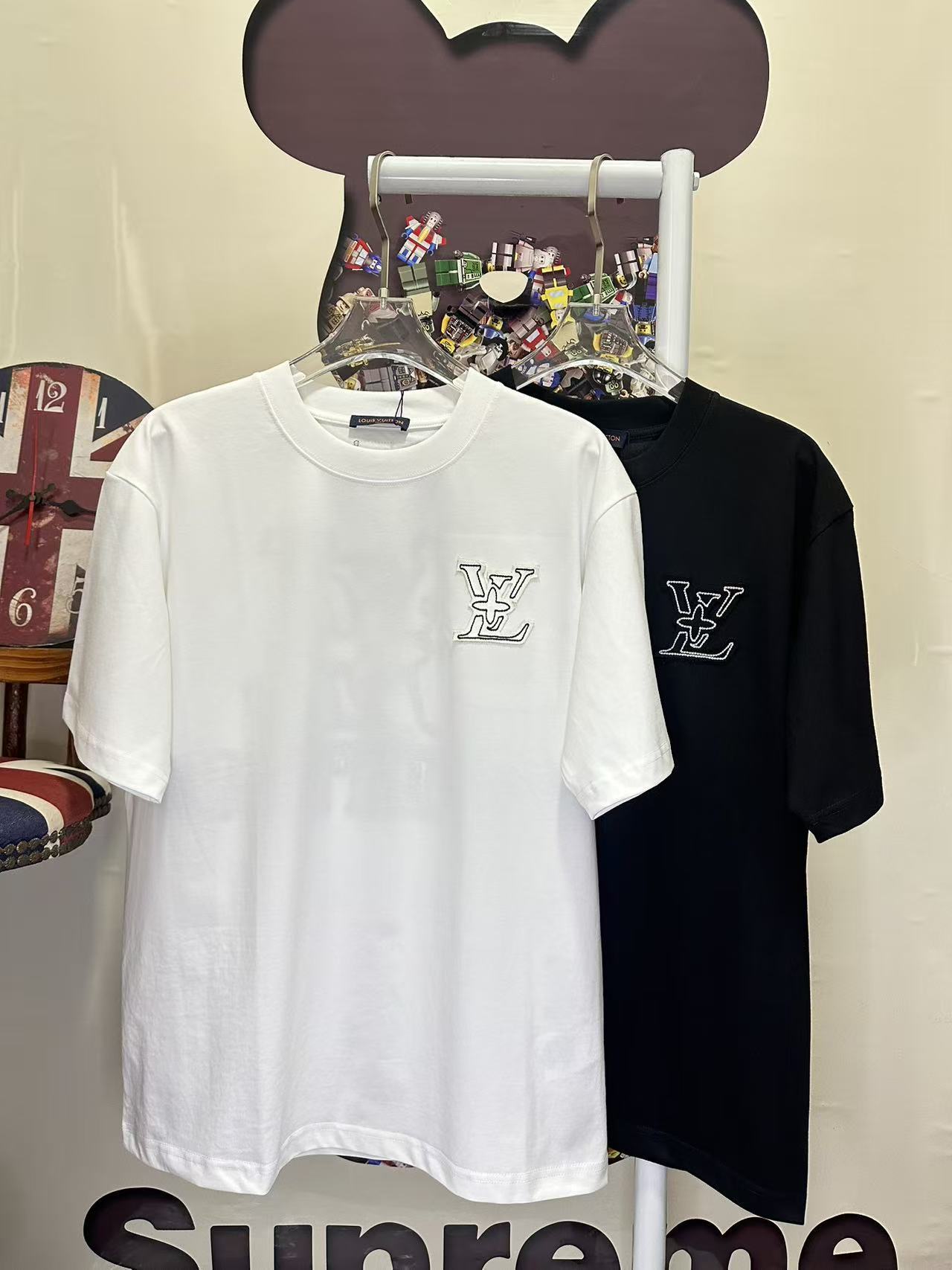 LOUIS VUITTON L26806 Short Sleeve T-Shirt Style 2