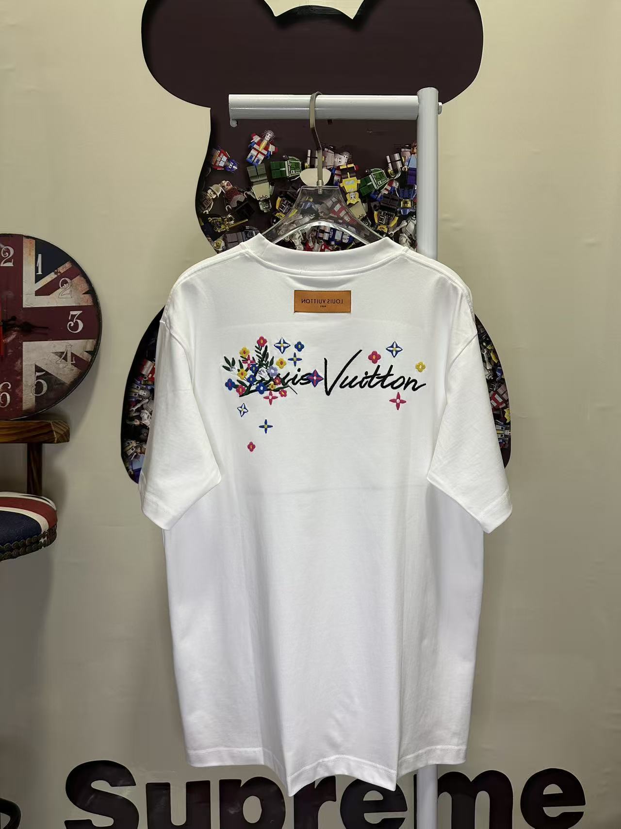 LOUIS VUITTON L26816 Short Sleeve T-Shirt Style 1
