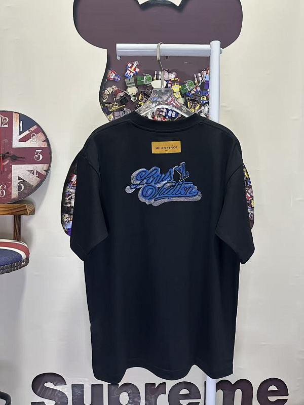 LOUIS VUITTON L26816 Short Sleeve T-Shirt Style 2
