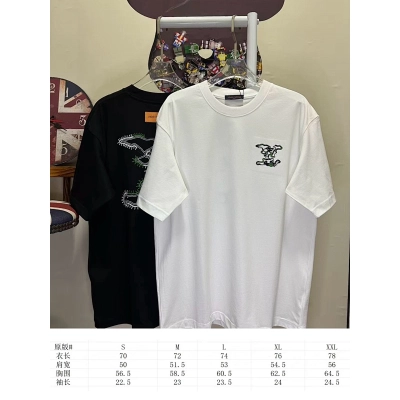 LOUIS VUITTON L26866 Short Sleeve T-Shirt Style 1 02