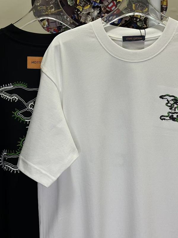 LOUIS VUITTON L26866 Short Sleeve T-Shirt Style 1