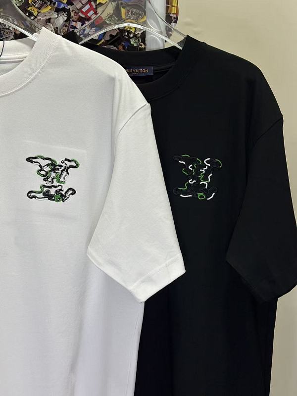 LOUIS VUITTON L26866 Short Sleeve T-Shirt Style 1