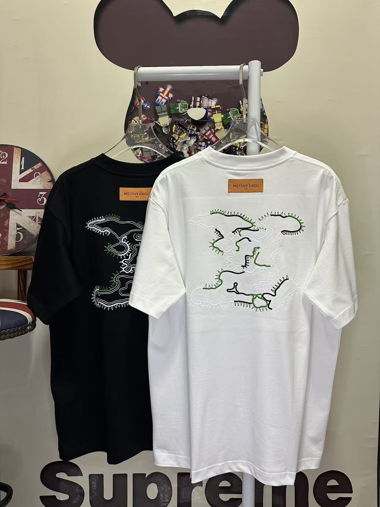 LOUIS VUITTON L26866 Short Sleeve T-Shirt Style 1