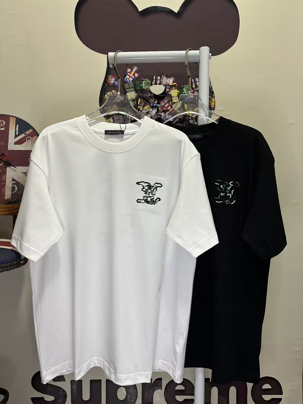 LOUIS VUITTON L26866 Short Sleeve T-Shirt Style 1