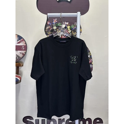 LOUIS VUITTON L26866 Short Sleeve T-Shirt Style 2 01