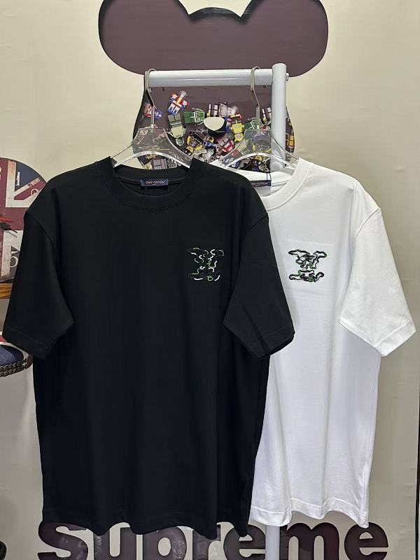 LOUIS VUITTON L26866 Short Sleeve T-Shirt Style 2
