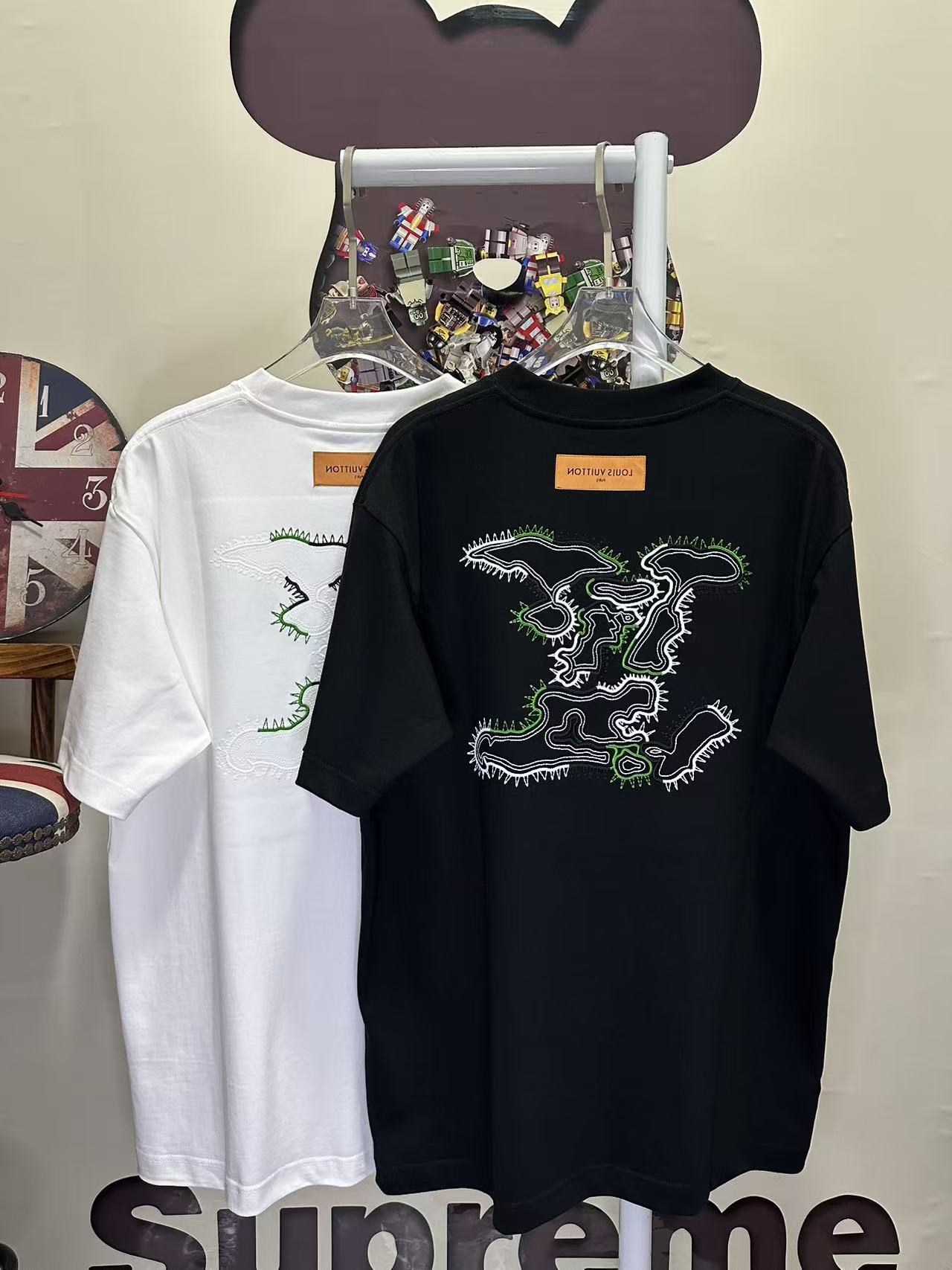 LOUIS VUITTON L26866 Short Sleeve T-Shirt Style 2
