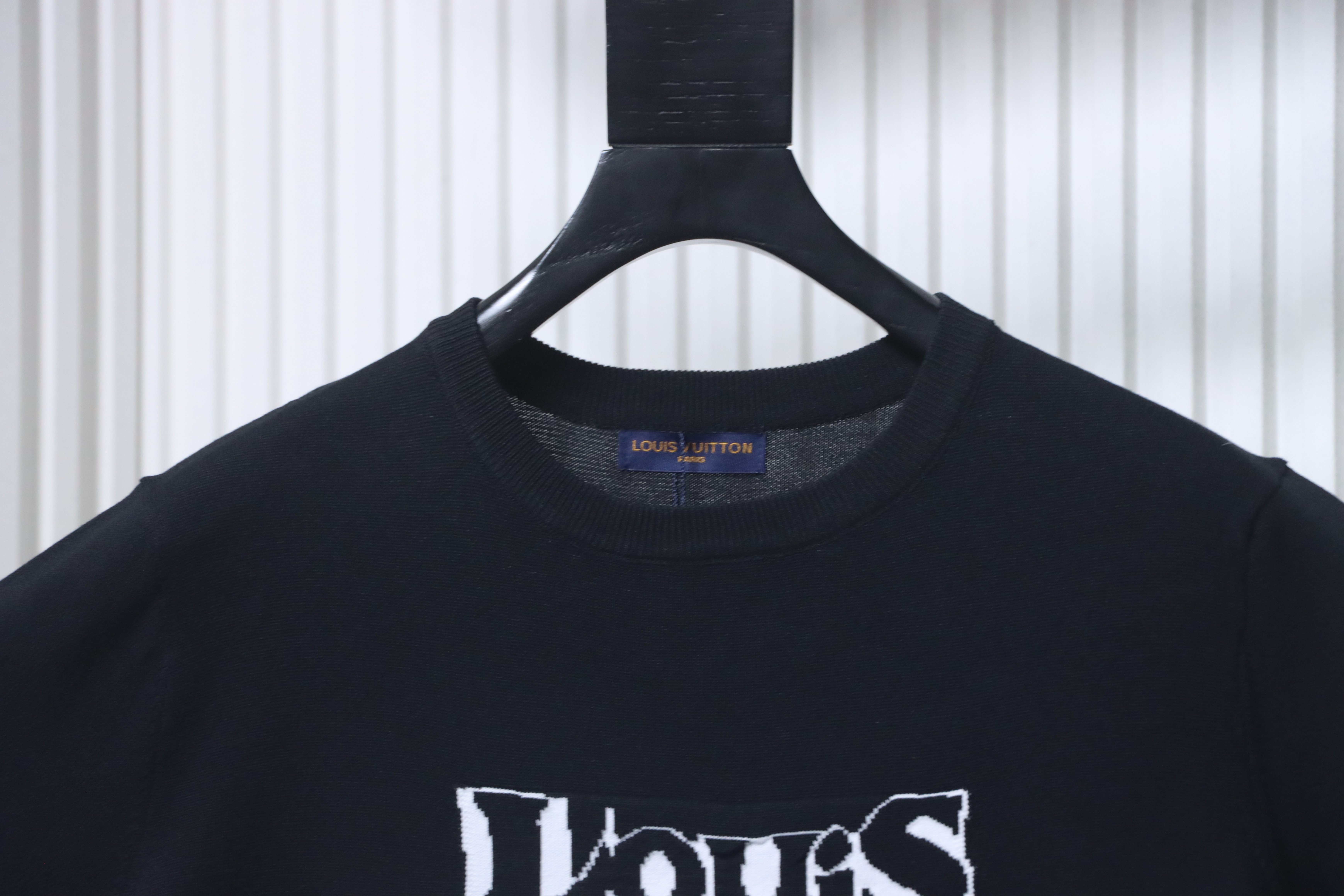 LOUIS VUITTON Letter Black Red Short Sleeve T-Shirt