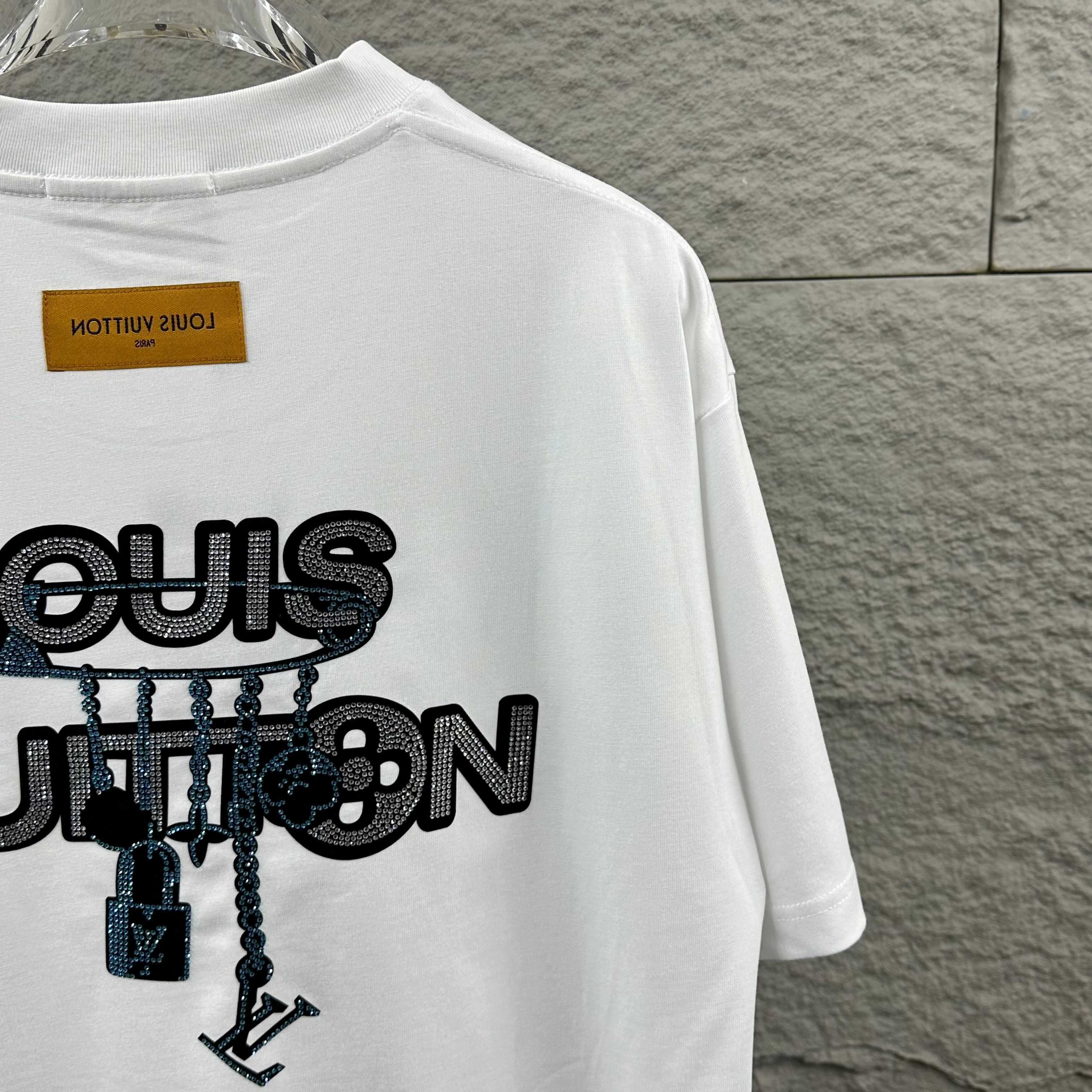 LOUIS VUITTON Letter Black Short Sleeve T-Shirt