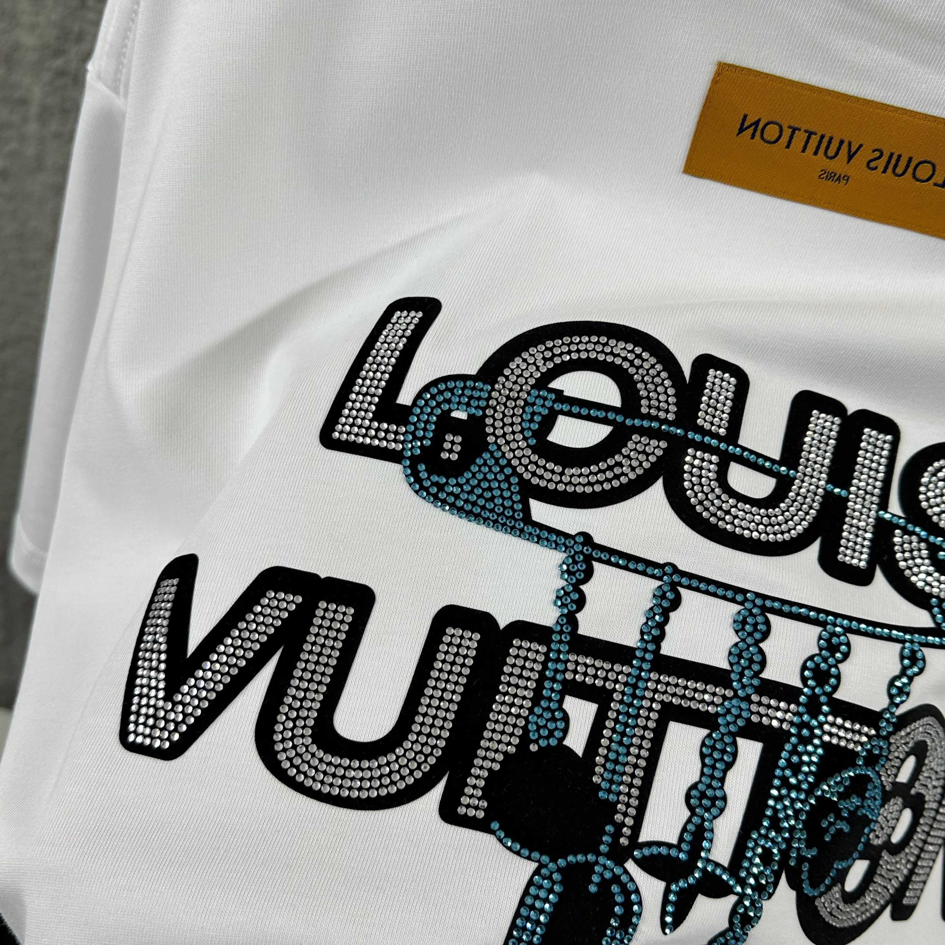 LOUIS VUITTON Letter Black Short Sleeve T-Shirt