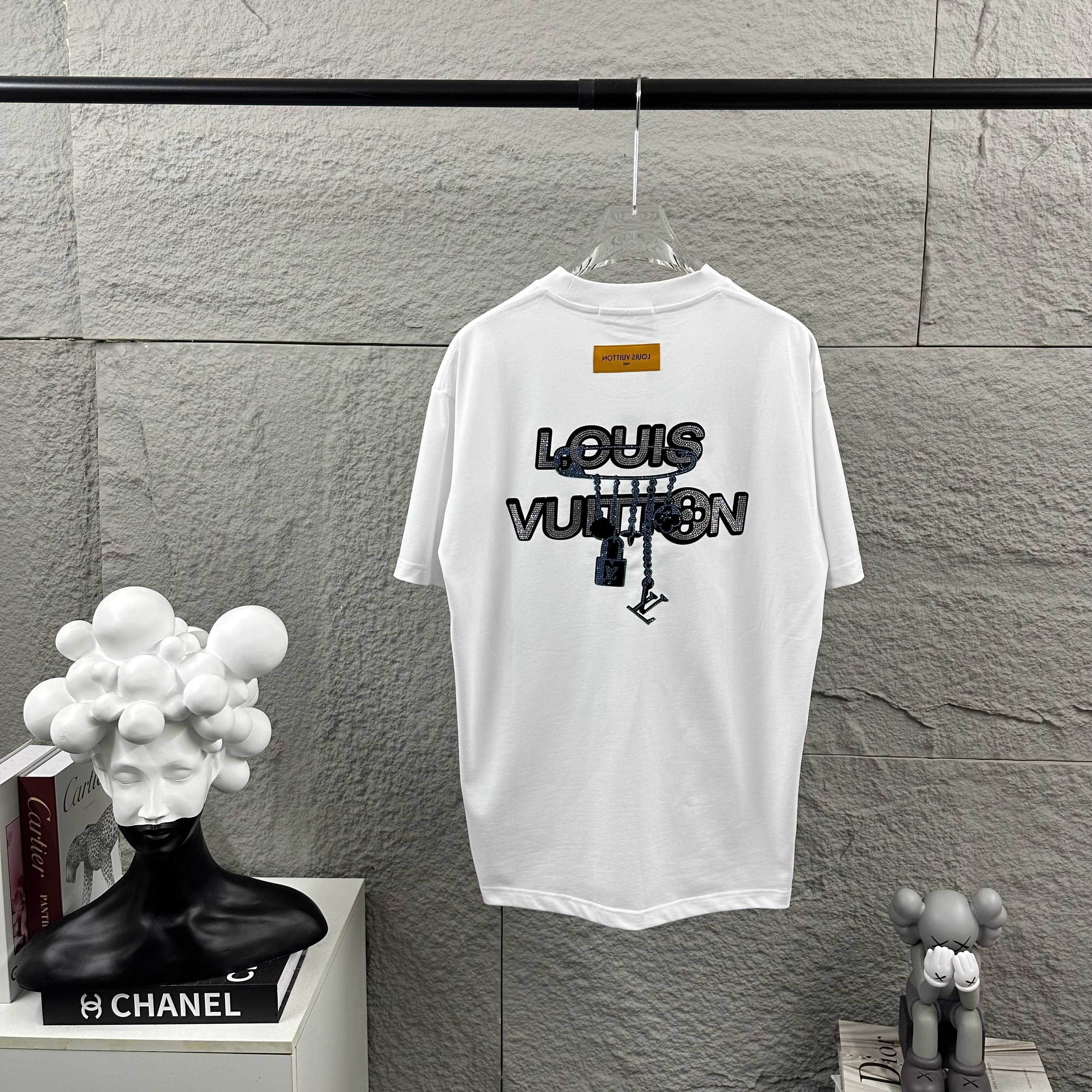 LOUIS VUITTON Letter Black Short Sleeve T-Shirt