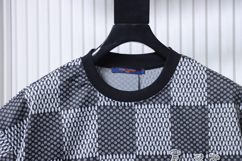 LOUIS VUITTON Letter Checkerboard Logo Black Short Sleeve T-Shirt