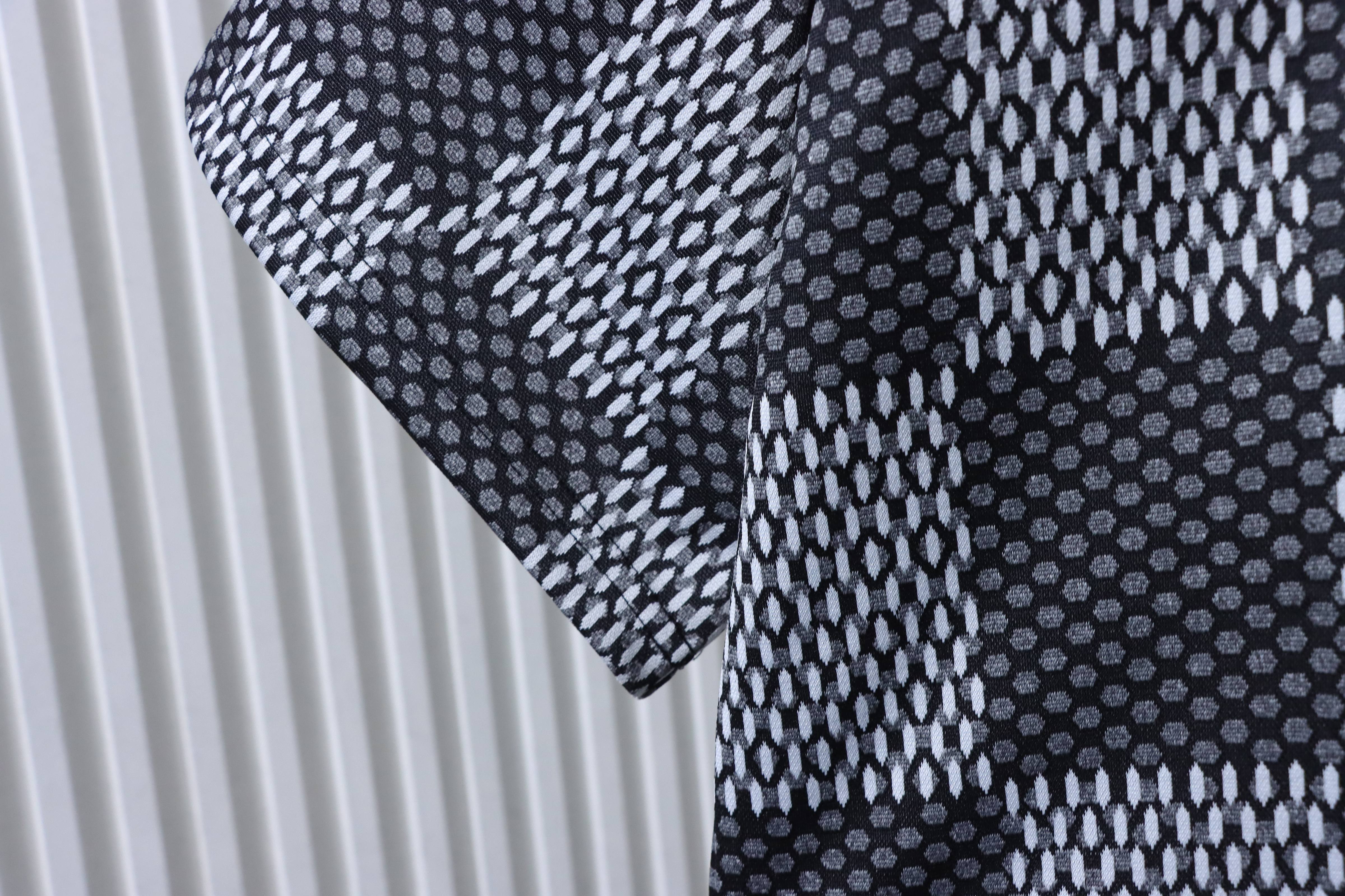 LOUIS VUITTON Letter Checkerboard Logo Black Short Sleeve T-Shirt