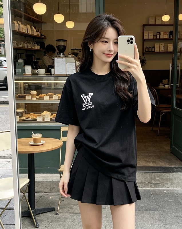 LOUIS VUITTON Letter Embroidery Logo Black White Short Sleeve T-Shirt
