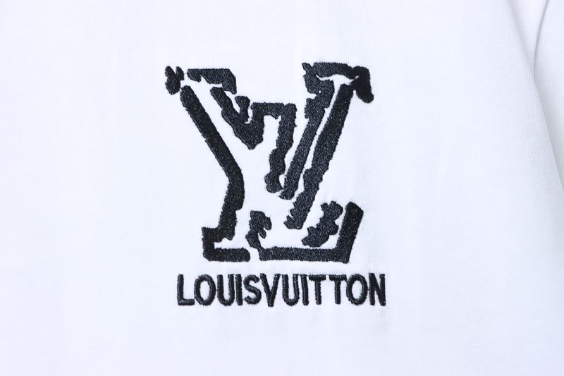 LOUIS VUITTON Letter Embroidery Logo Short Sleeve T-Shirt Style 1