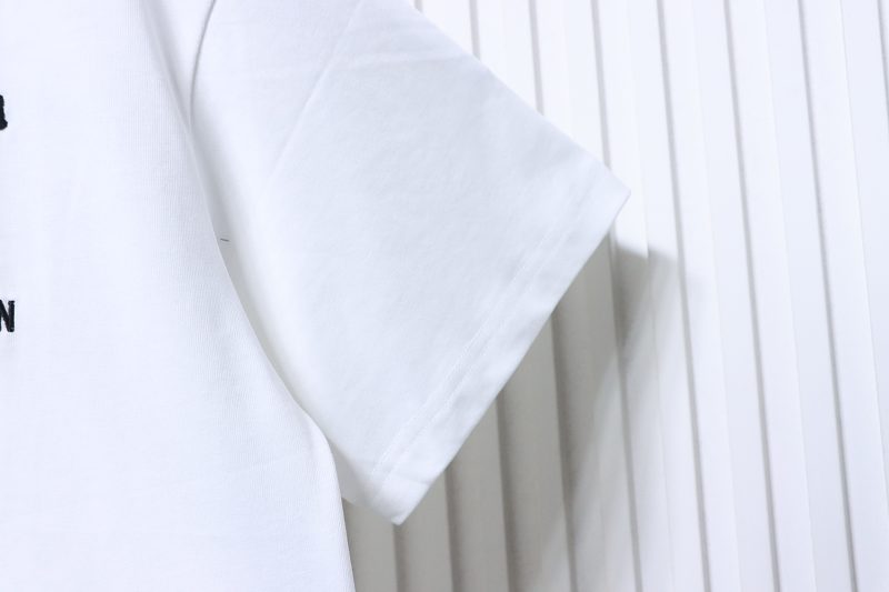 LOUIS VUITTON Letter Embroidery Logo Short Sleeve T-Shirt Style 1