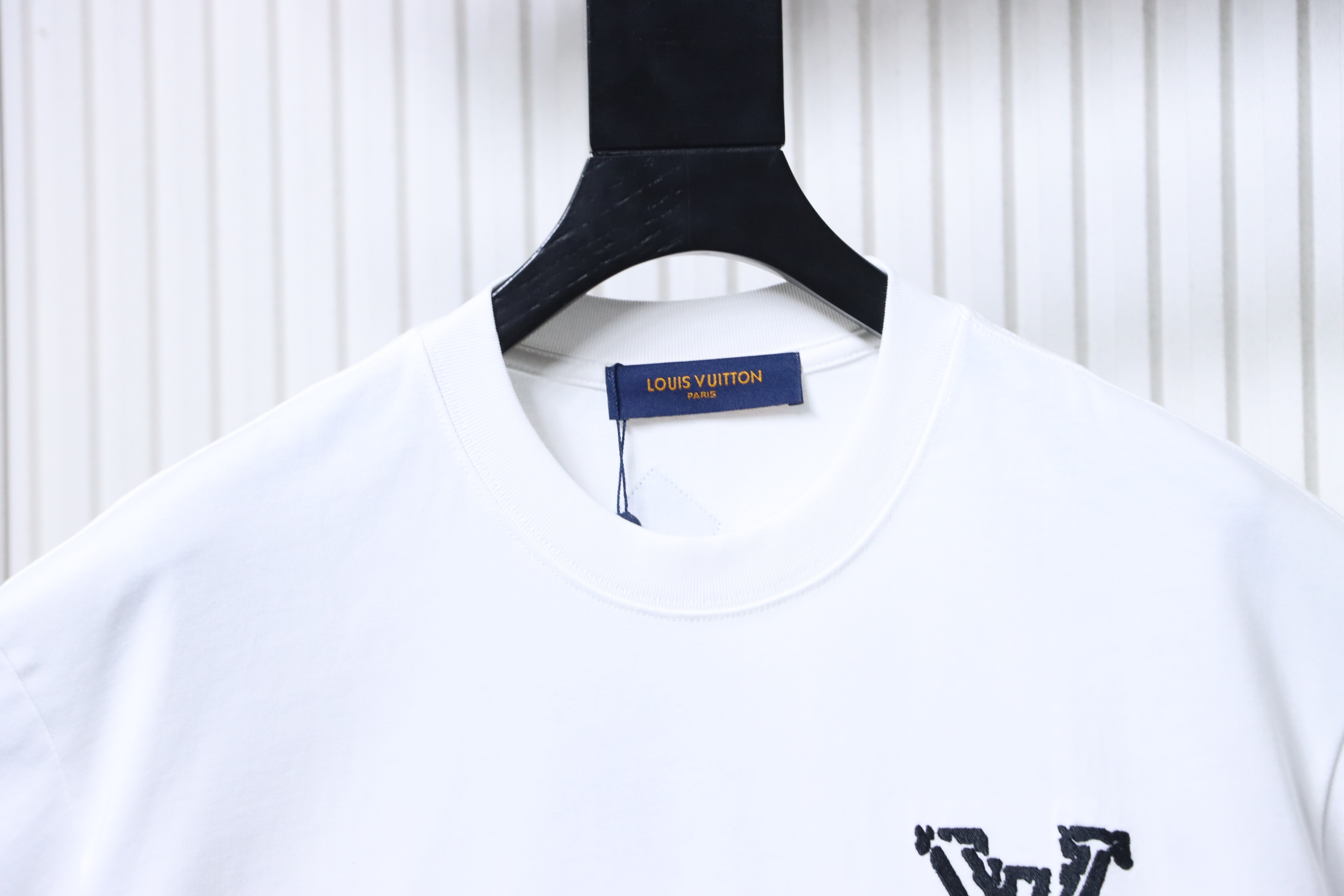 LOUIS VUITTON Letter Embroidery Logo Short Sleeve T-Shirt Style 1