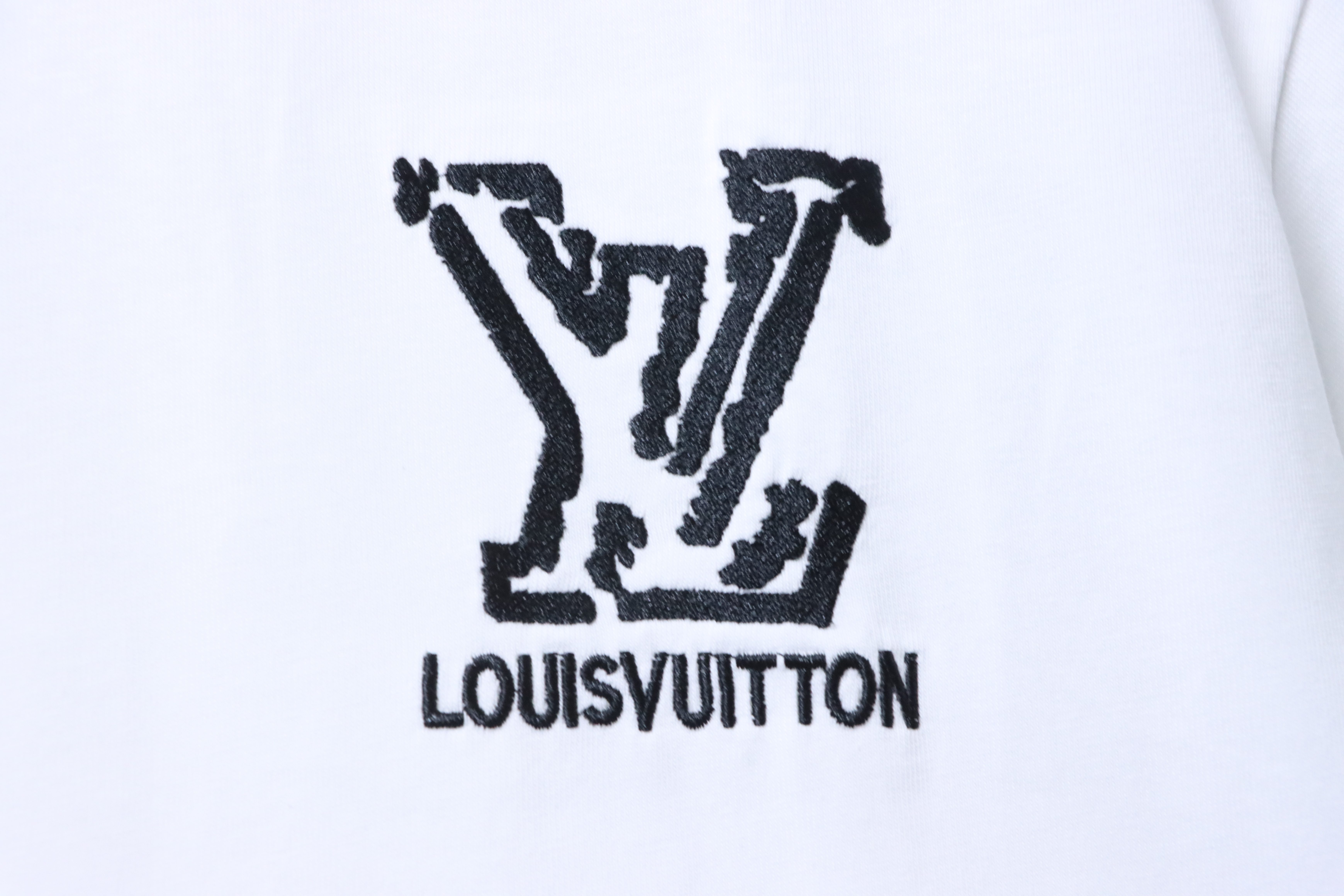 LOUIS VUITTON Letter Embroidery Logo Short Sleeve T-Shirt Style 1