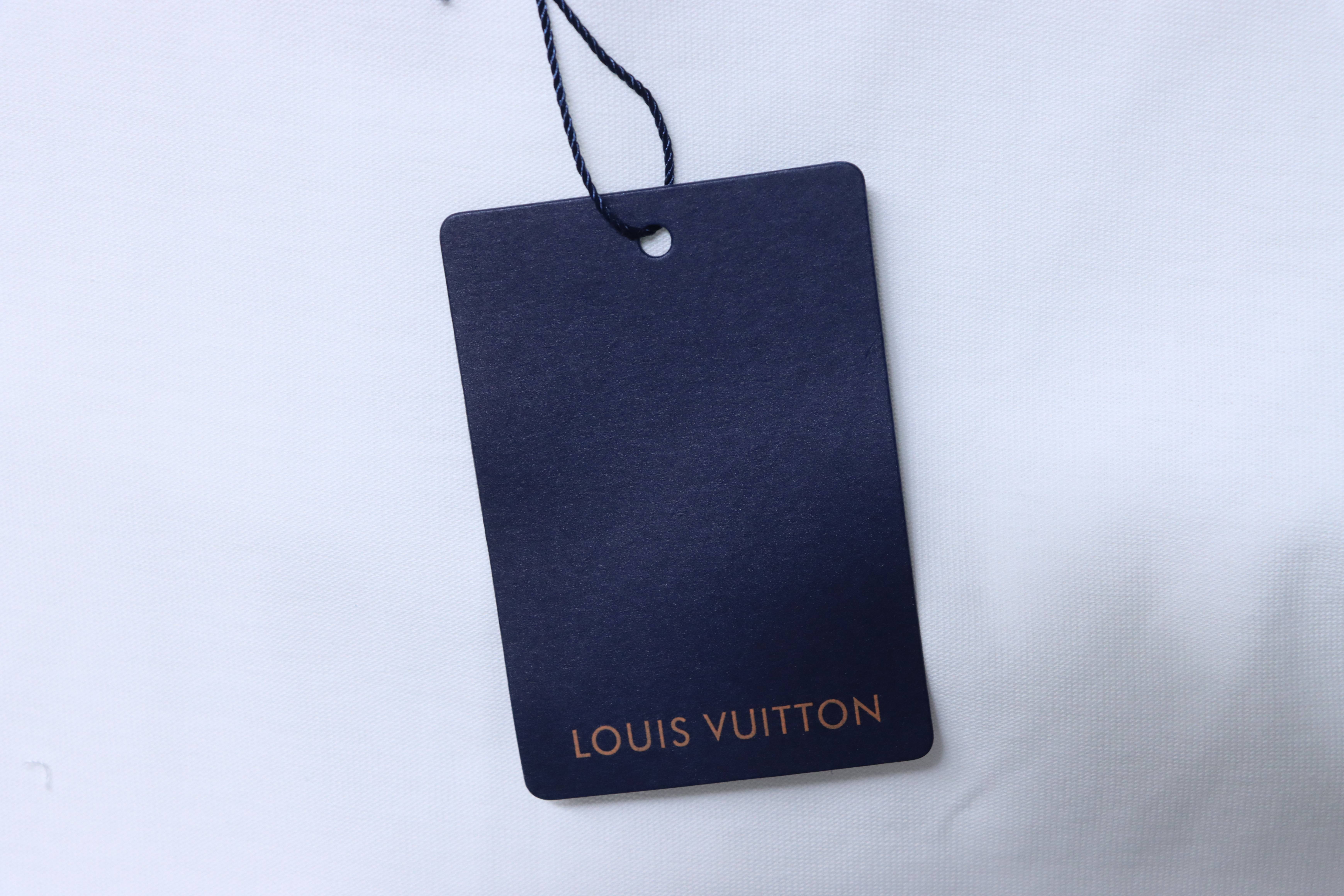 LOUIS VUITTON Letter Embroidery Logo Short Sleeve T-Shirt Style 1