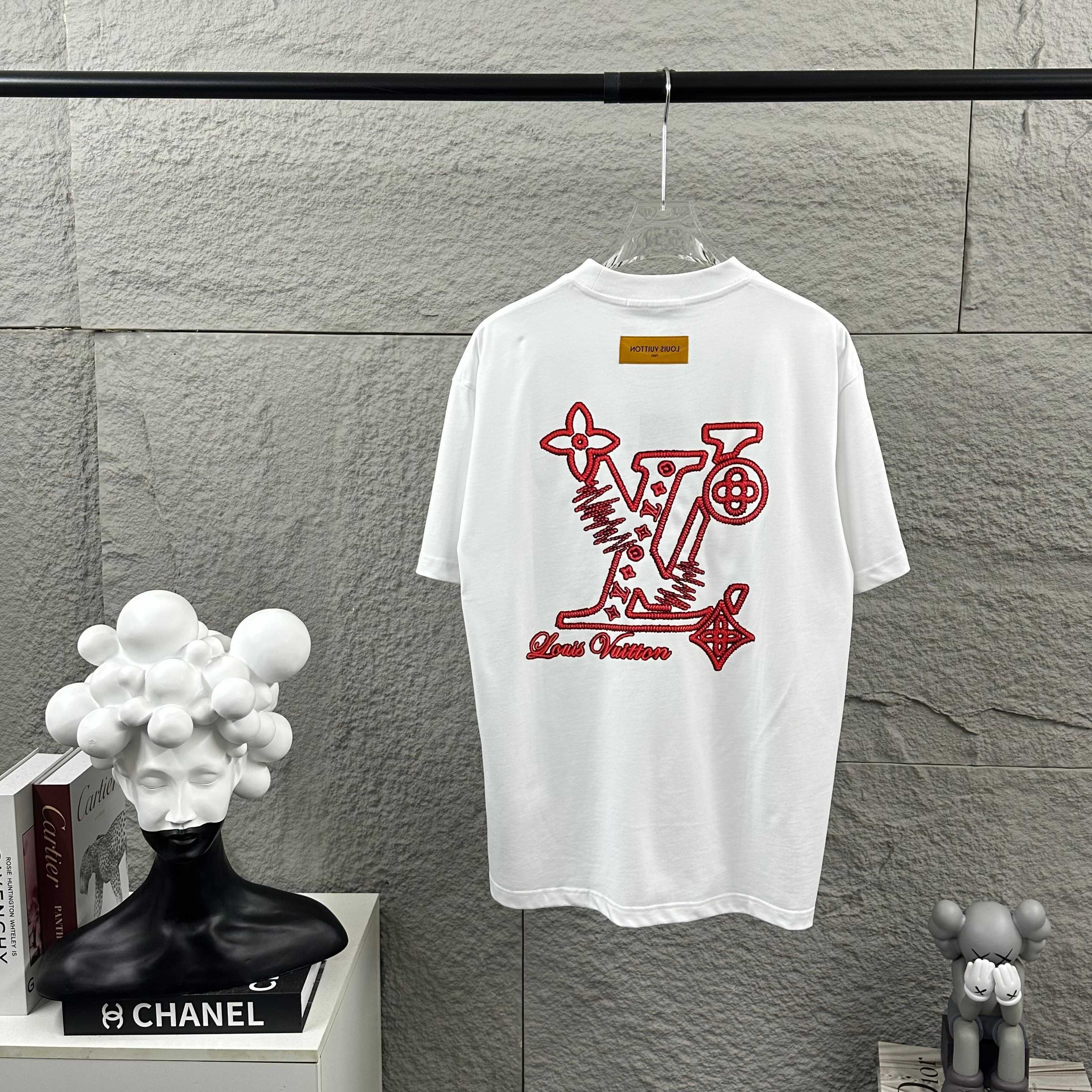 LOUIS VUITTON Letter Embroidery Print Black Short Sleeve T-Shirt