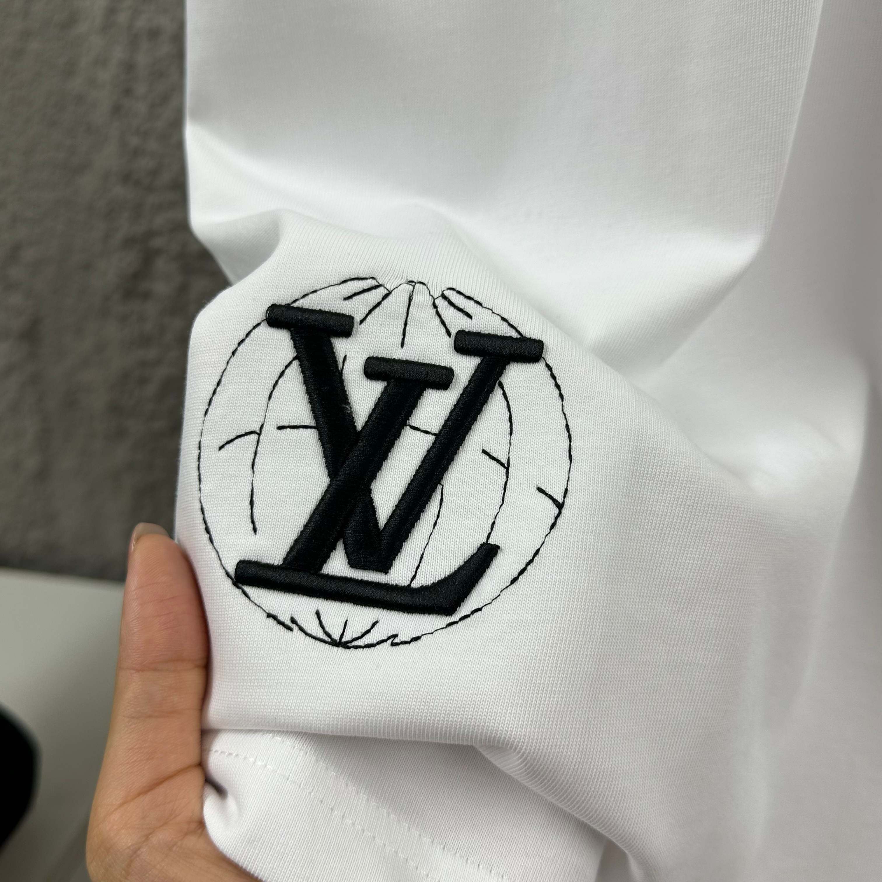 LOUIS VUITTON Letter Embroidery Print Short Sleeve T-Shirt